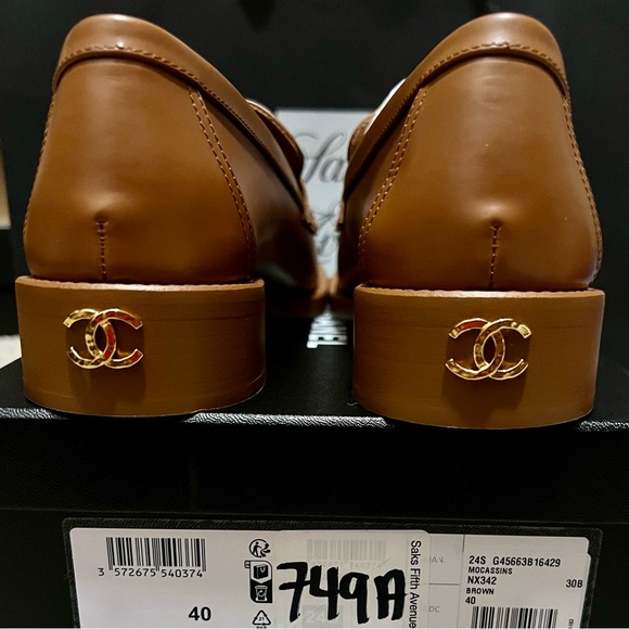 Chanel Loafers - Picture 2 of 7